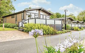 Hoseasons Woodside Coastal Retreat